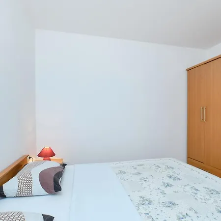 7867c Apartment *