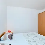 7867c Apartament *